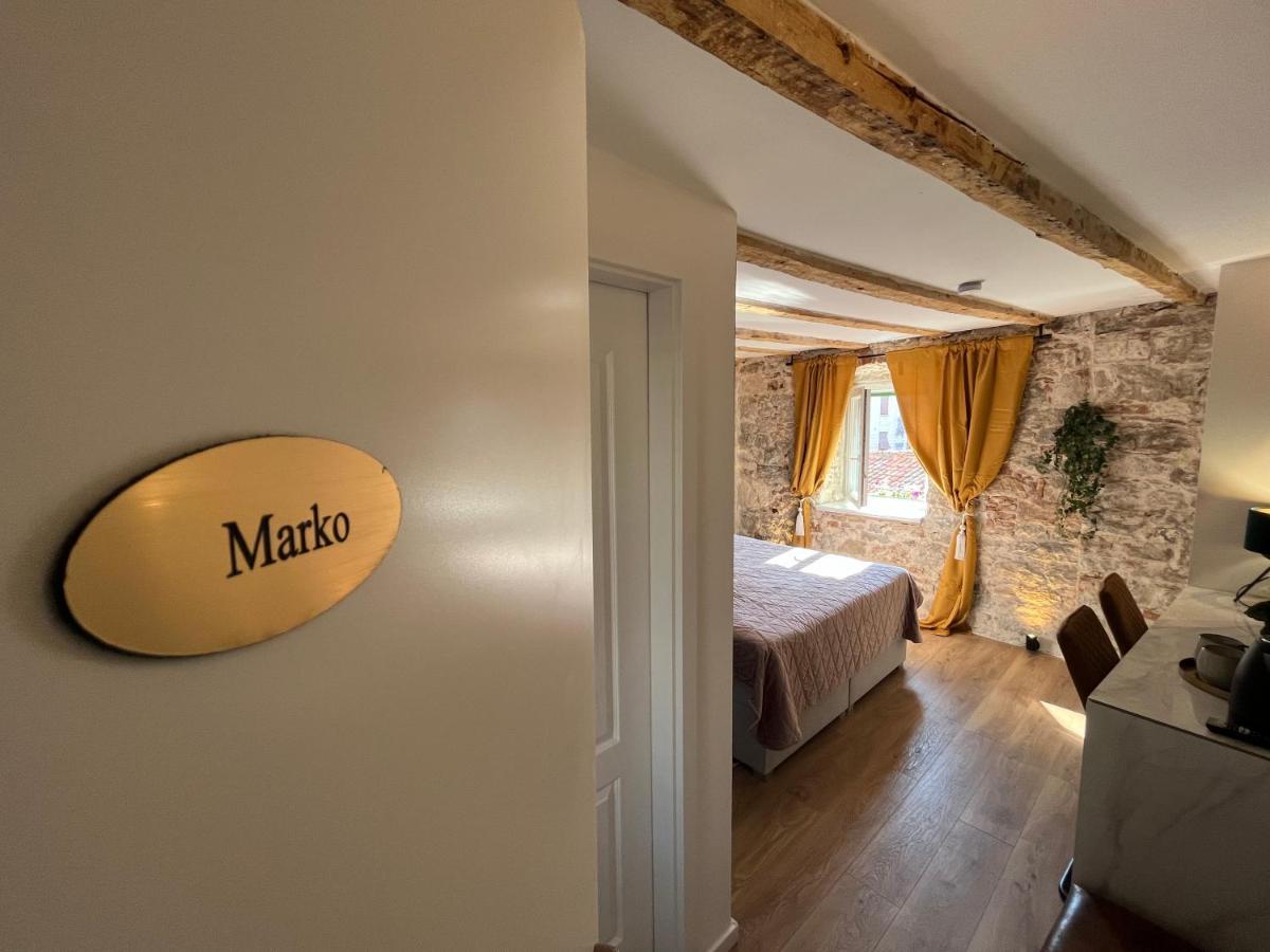 Vale Guest house *