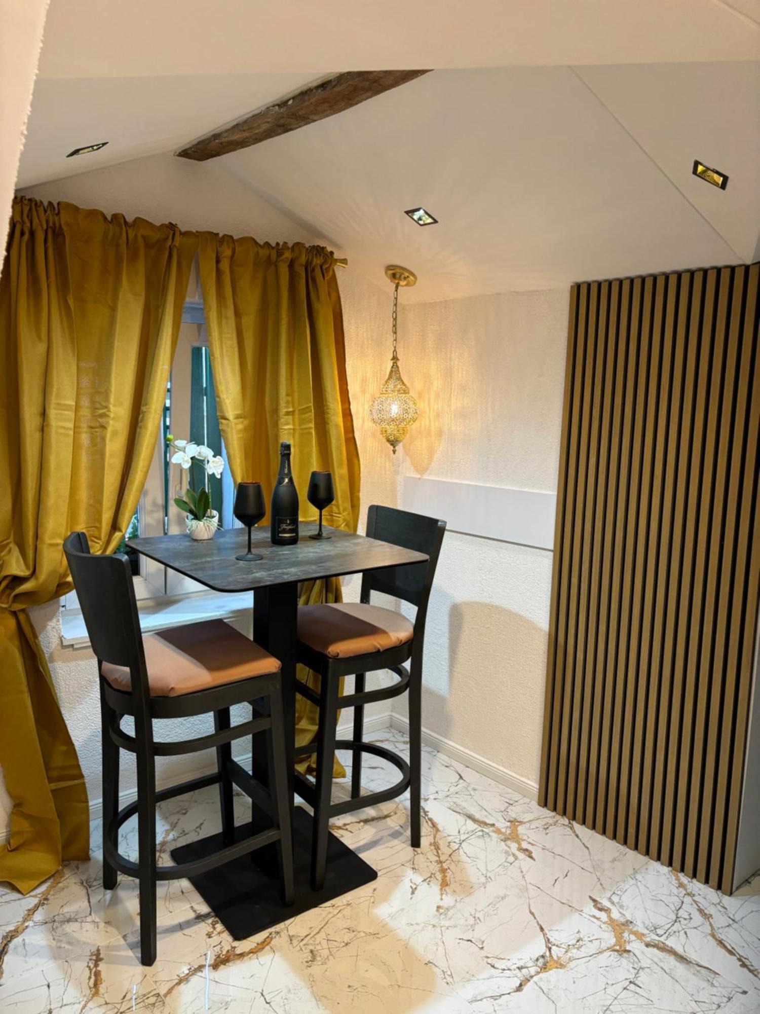Vale Guest house *